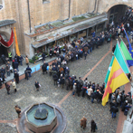 la fila per la trippa in piazza broletto